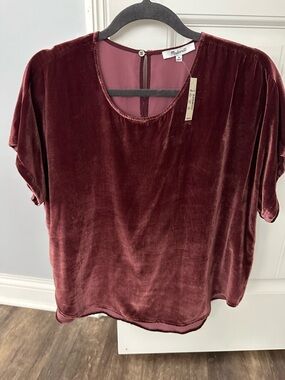Madewell Velvet Short-Sleeve Blouse in Burgundy
